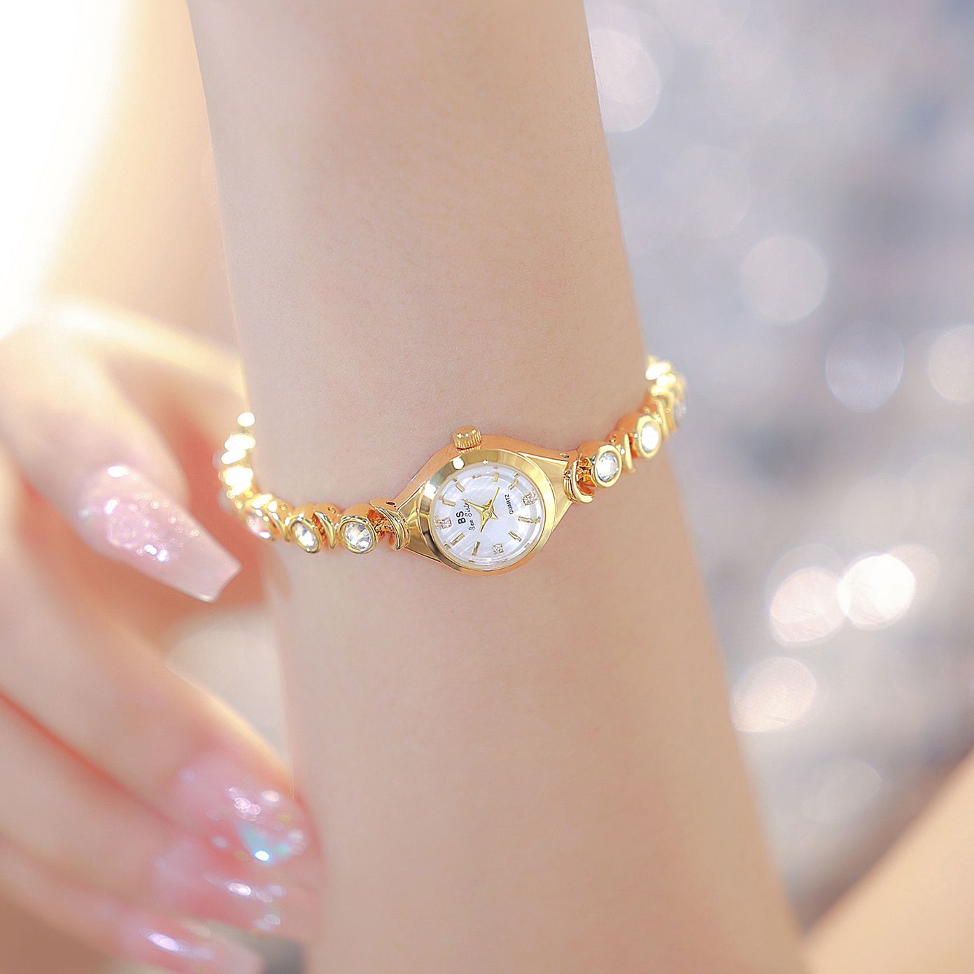 Luxury Watch List - Jam tangan wanita daftar merek mewah
