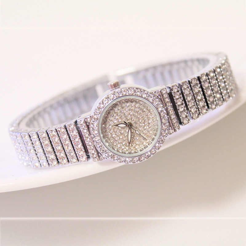 Jam Tangan Wanita dari Merek M - Lux Watch ulasan dan harga