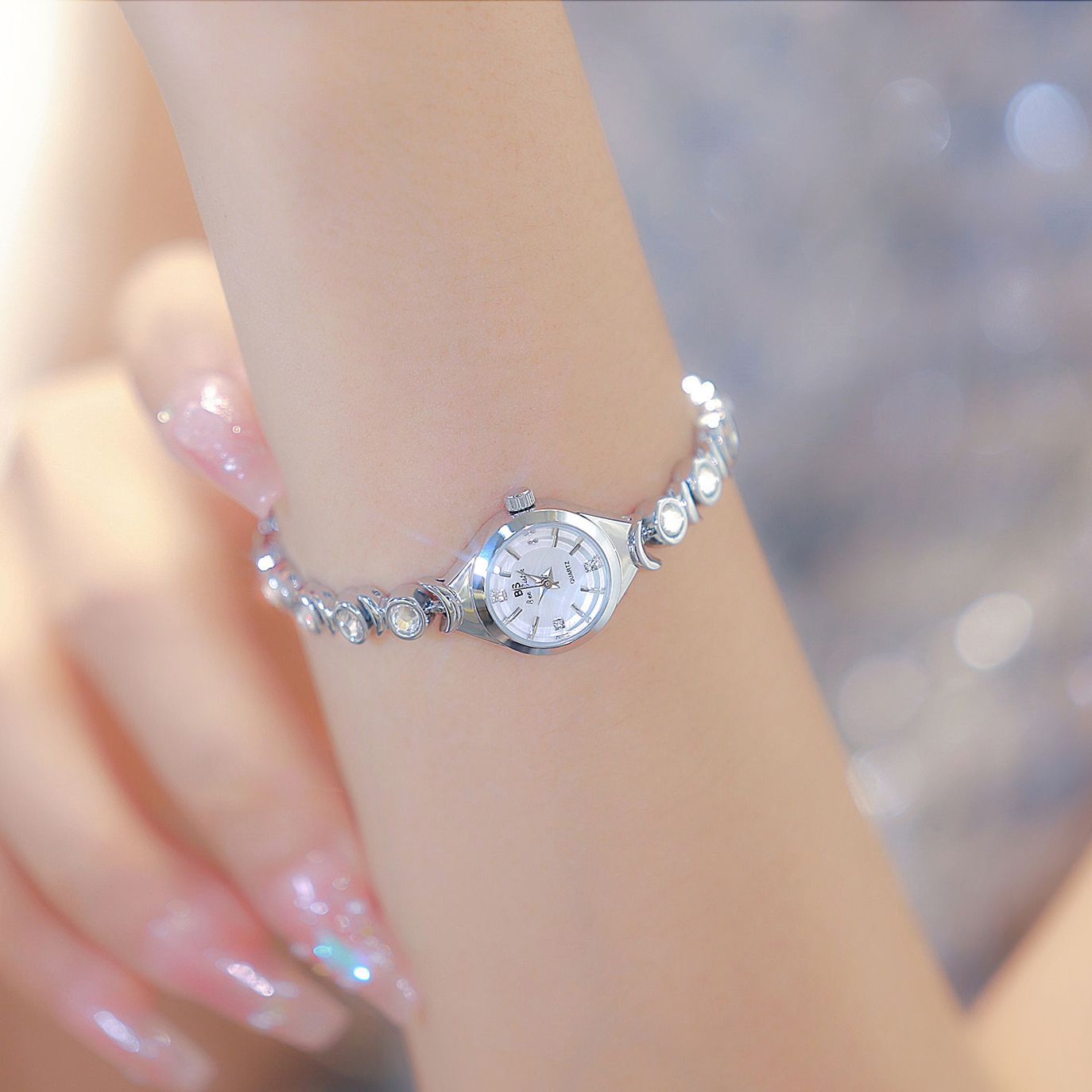 Jam tangan wanita daftar merek - Luxury Watch List ulasan dan harga